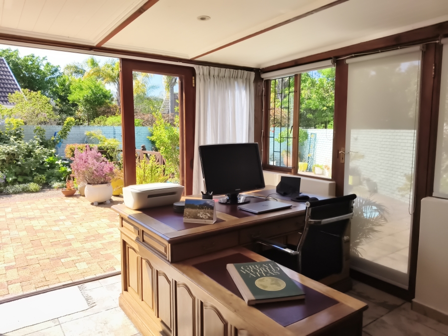 3 Bedroom Property for Sale in The Island Western Cape